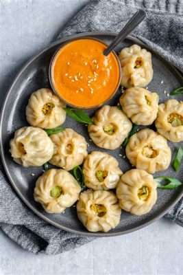  Momos mit pikant-würziger Füllung: Sind diese kleinen Teigtaschen die Essenz der tibetischen Küche?